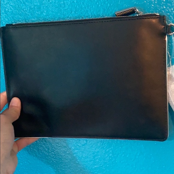 Black grey and white Michelle Khors Hand bag - Picture 2 of 3